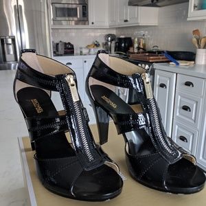 Michael Kors Berkley T-Strap